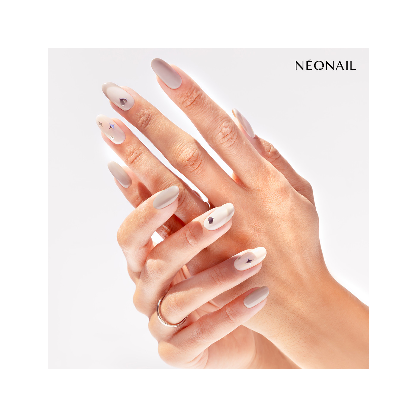 Cool Muse - Set 3 esmaltes semipermanentes & Stickers