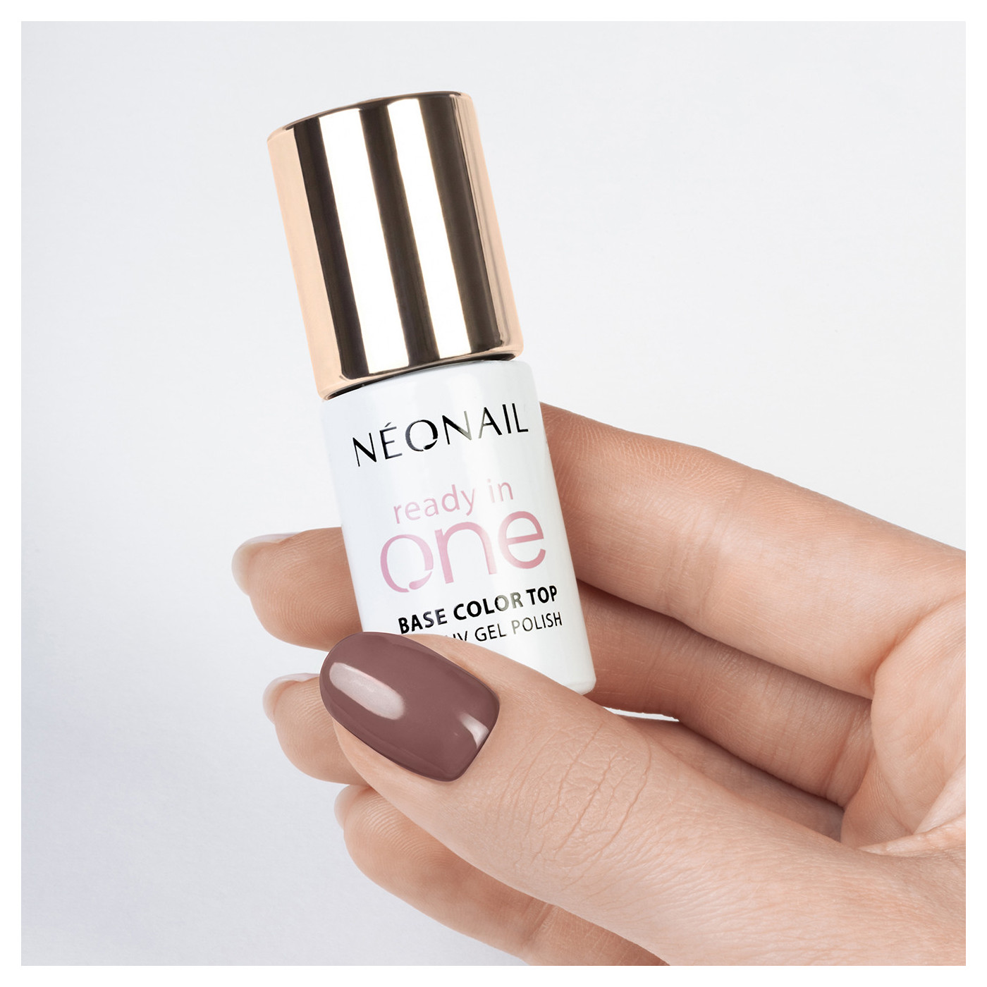 Esmalte semipermanente 3-in-1 One Mocha Brown 07 – una manicura deliciosa Esmalte semipermanente 3-in-1 One Mocha Brown 07 – una manicura deliciosa