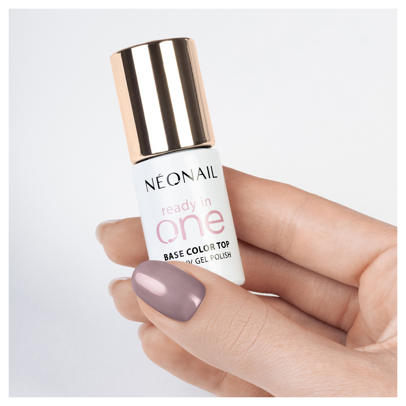 Esmalte semipermanente 3-in-1 One Mauve 08 &ndash; una manicura atemporal